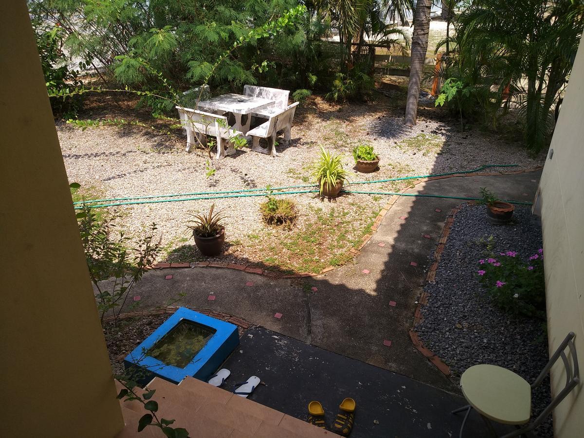 Right On The Beach House Villa Taling Ngam Beach Exteriör bild